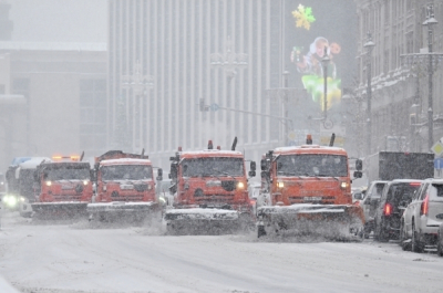 Москвичи против рекордов: как столицу накрыл снежный апокалипсис