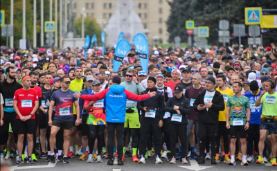 Более 15 тысяч участников пробежали полумарафон "Моя столица"