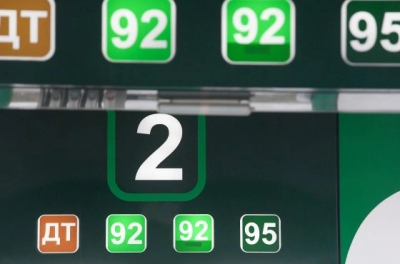 Бензин на АЗС подорожал на 28 копеек за неделю — Росстат