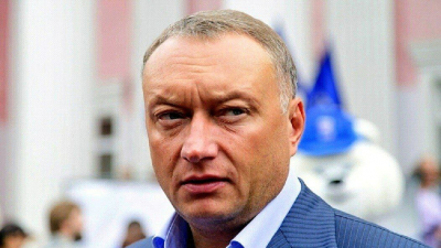 Дмитрий Савельев: Политик, Меценат и Сенатор, чья Репутация оказывалась под Огнем