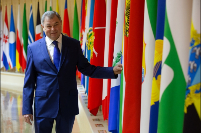 Анатолий Артамонов: взгляд в будущее региона и новые возможности развития