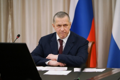 Трутнев потребовал разобраться с нарушениями субсидированной программы авиаперелетов для Дальнего Востока