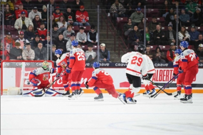 Пожар в Сергиевом Посаде: загорелись торговые павильоны на рынке